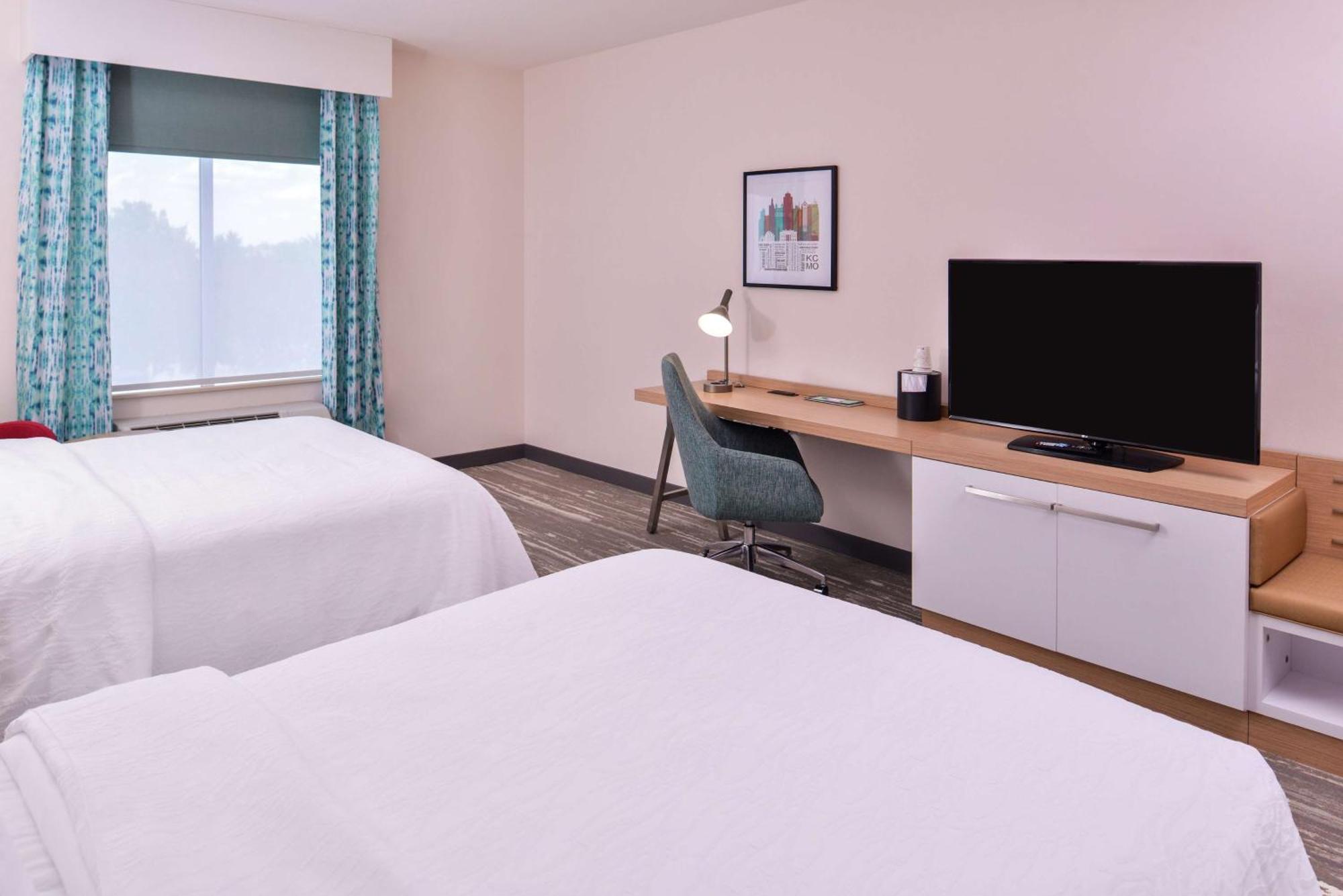 Hilton Garden Inn Kansas City Airport Mo Exterior photo